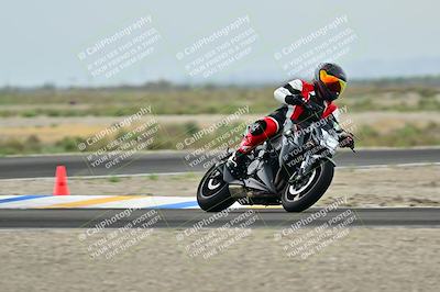 media/Apr-18-2025-TrackDaz (Fri) [[45f5874c44]]/C Group/Session 1 (Turn 7)/